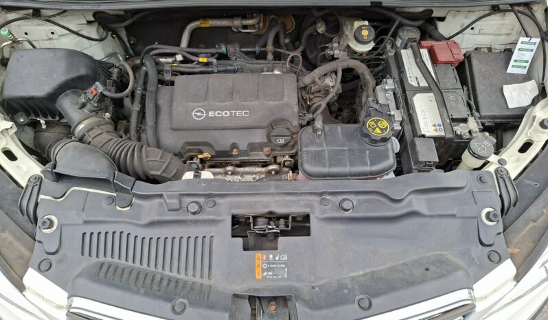 Opel Mokka | 4×4 (doł. automatycznie) | Manualna | 140 KM | Biały full