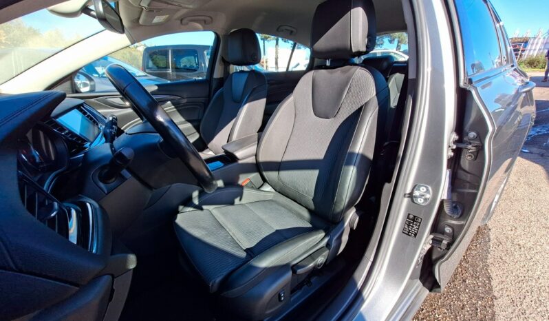 Opel Insignia | FWD (przód) | Manualna | 140 KM | Szary full