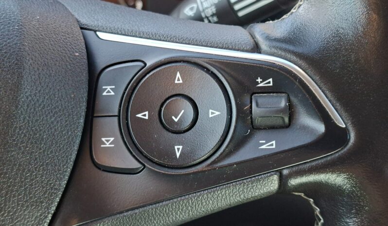 Opel Insignia | FWD (przód) | Manualna | 140 KM | Szary full