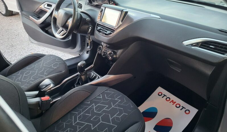Peugeot 2008 | FWD (przód) | Manualna | 82 KM | Szary full