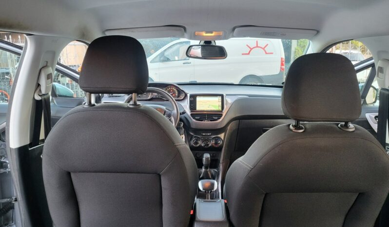 Peugeot 2008 | FWD (przód) | Manualna | 82 KM | Szary full