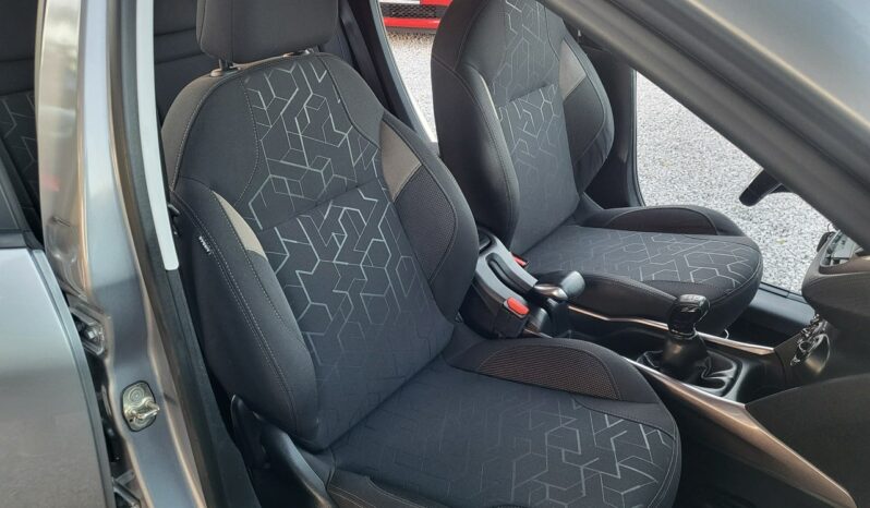 Peugeot 2008 | FWD (przód) | Manualna | 82 KM | Szary full