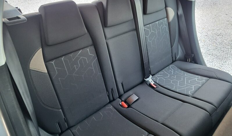 Peugeot 2008 | FWD (przód) | Manualna | 82 KM | Szary full