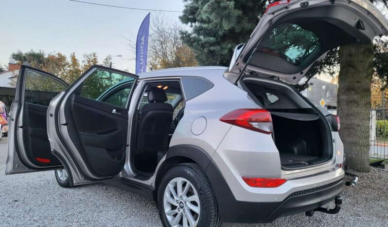 Hyundai Tucson | FWD (przód) | Manualna | 132 KM | Złoty full