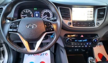 Hyundai Tucson | FWD (przód) | Manualna | 132 KM | Złoty full