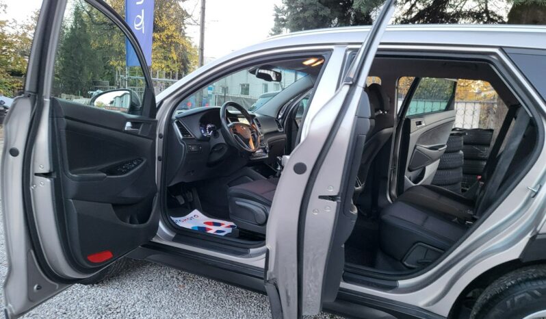 Hyundai Tucson | FWD (przód) | Manualna | 132 KM | Złoty full