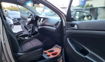 Hyundai Tucson | FWD (przód) | Manualna | 132 KM | Złoty full