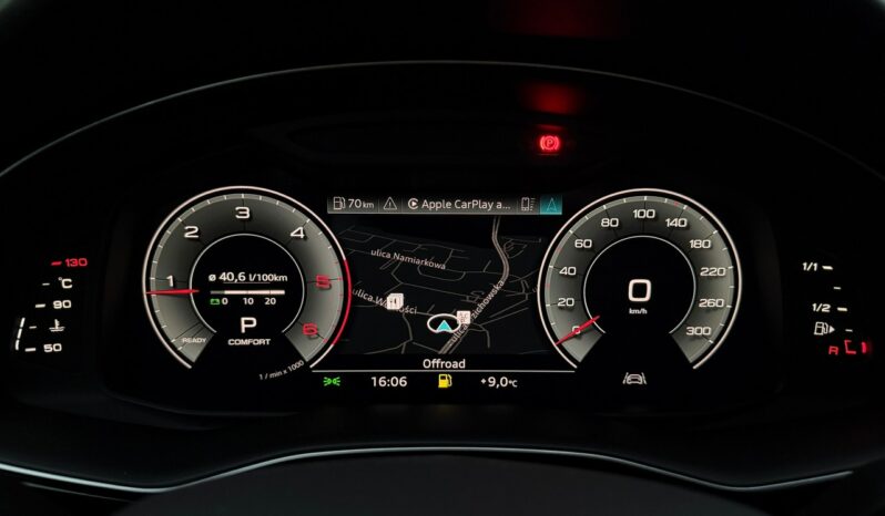 Audi Q8 | 4×4 (stały) | Automatyczna | 231 KM | Czarny full