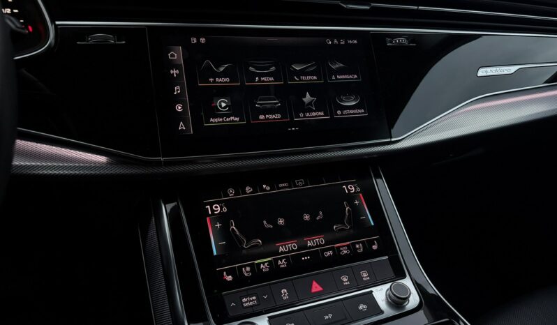 Audi Q8 | 4×4 (stały) | Automatyczna | 231 KM | Czarny full