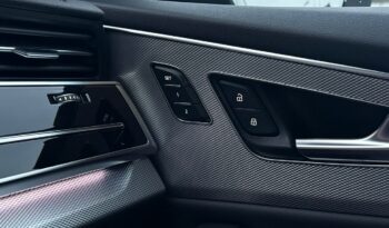 Audi Q8 | 4×4 (stały) | Automatyczna | 231 KM | Czarny full