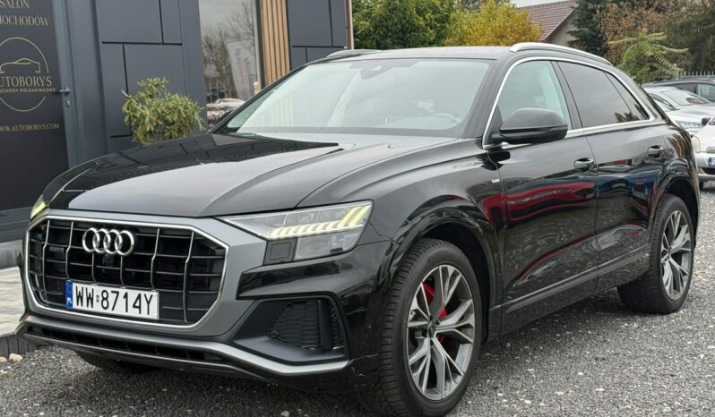 Audi Q8 | 4×4 (stały) | Automatyczna | 231 KM | Czarny full