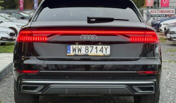 Audi Q8 | 4×4 (stały) | Automatyczna | 231 KM | Czarny full