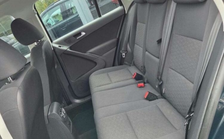 Volkswagen Tiguan | FWD (przód) | Manualna | 122 KM | Zielony full