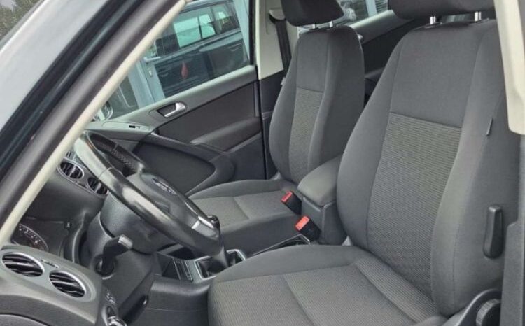 Volkswagen Tiguan | FWD (przód) | Manualna | 122 KM | Zielony full