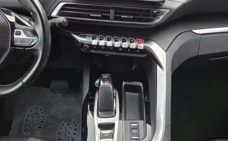 Peugeot 3008 | FWD (przód) | Automatyczna | 225 KM | Niebieski full