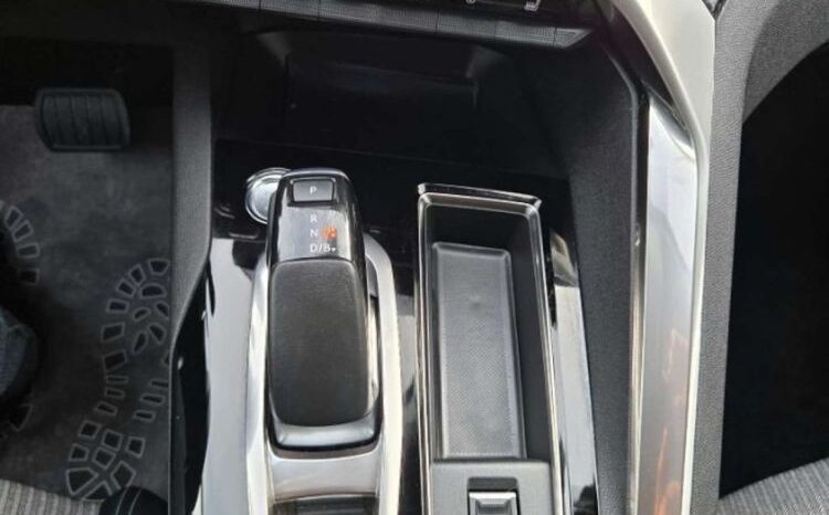 Peugeot 3008 | FWD (przód) | Automatyczna | 225 KM | Niebieski full