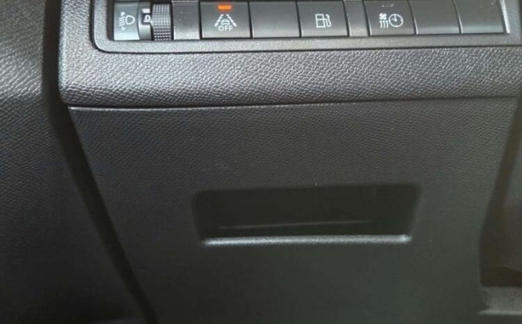 Peugeot 3008 | FWD (przód) | Automatyczna | 225 KM | Niebieski full