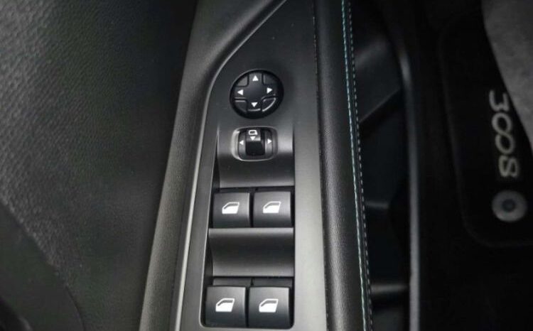Peugeot 3008 | FWD (przód) | Automatyczna | 225 KM | Niebieski full