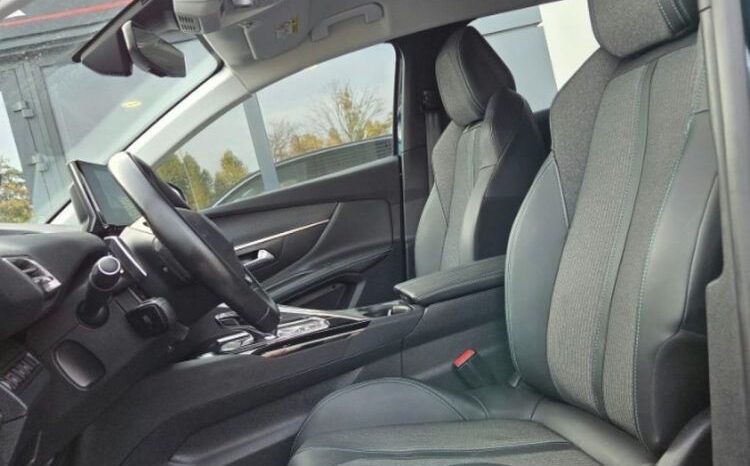Peugeot 3008 | FWD (przód) | Automatyczna | 225 KM | Niebieski full