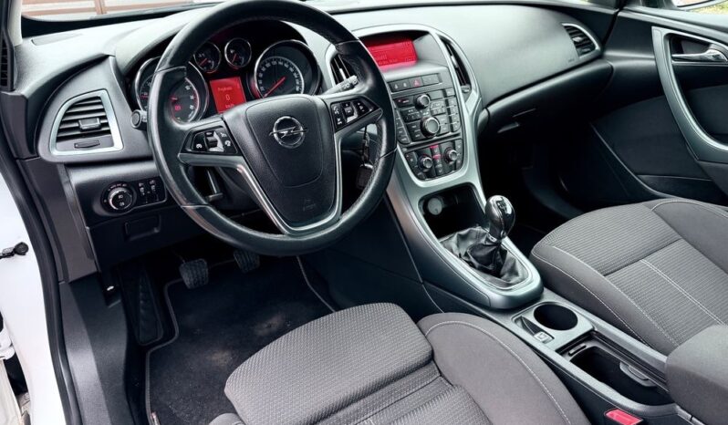 Opel Astra | FWD (przód) | Manualna | 140 KM | Biały full