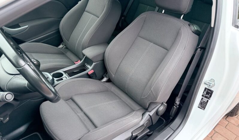 Opel Astra | FWD (przód) | Manualna | 140 KM | Biały full