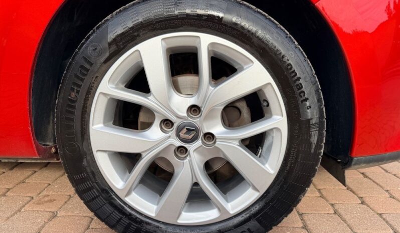 Renault Clio | FWD (przód) | Manualna | 90 KM | Bordowy full