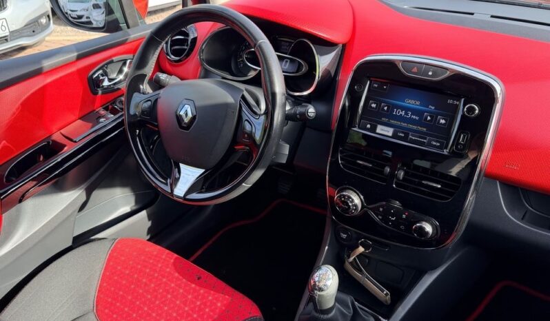 Renault Clio | FWD (przód) | Manualna | 90 KM | Bordowy full