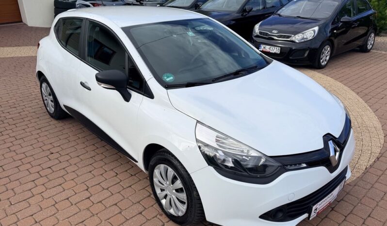 Renault Clio | FWD (przód) | Manualna | 73 KM | Biały full