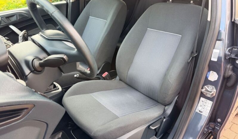 Ford Fiesta | FWD (przód) | Manualna | 82 KM | Inny kolor full