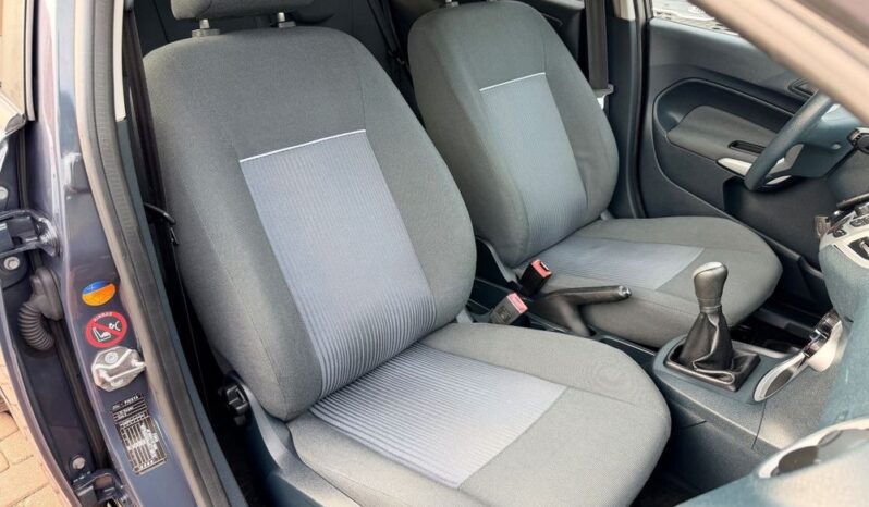 Ford Fiesta | FWD (przód) | Manualna | 82 KM | Inny kolor full