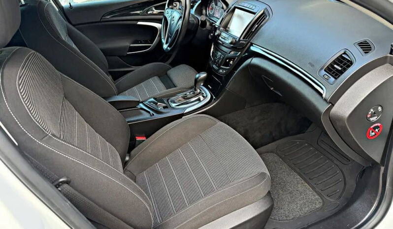Opel Insignia | 4×4 (stały) | Automatyczna | 163 KM | Biały full