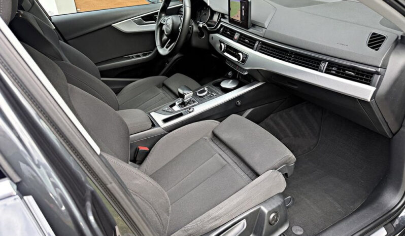 Audi A4 Avant | FWD (przód) | Automatyczna | 190 KM | Szary full
