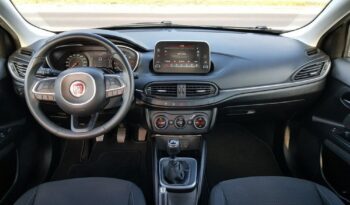 Fiat Tipo | FWD (przód) | Manualna | 95 KM | Srebrny full