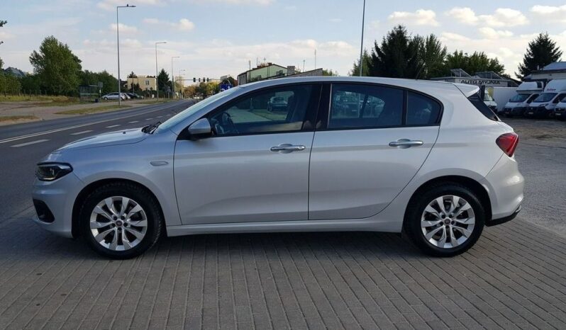 Fiat Tipo | FWD (przód) | Manualna | 95 KM | Srebrny full