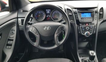 Hyundai i30 | FWD (przód) | Manualna | 135 KM | Bordowy full