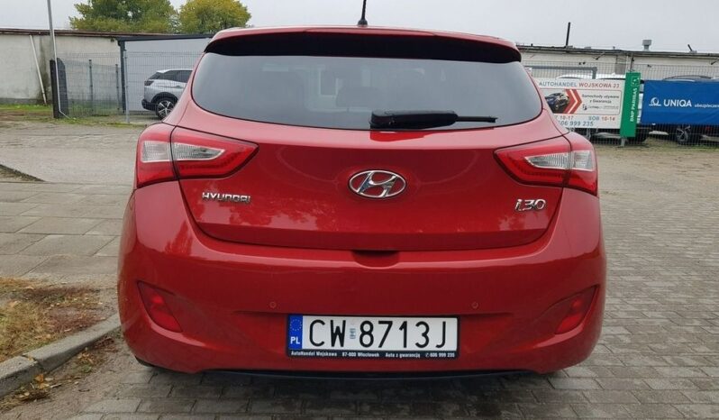 Hyundai i30 | FWD (przód) | Manualna | 135 KM | Bordowy full