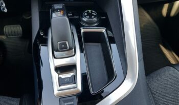 Peugeot 3008 | FWD (przód) | Automatyczna | 130 KM | Bordowy full