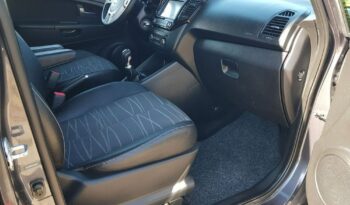 Kia Venga | FWD (przód) | Manualna | 90 KM | Szary full