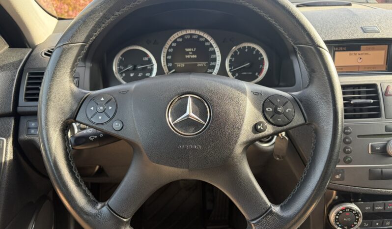 Mercedes-Benz  | RWD (tył) | Manualna | 155 KM | Czarny full